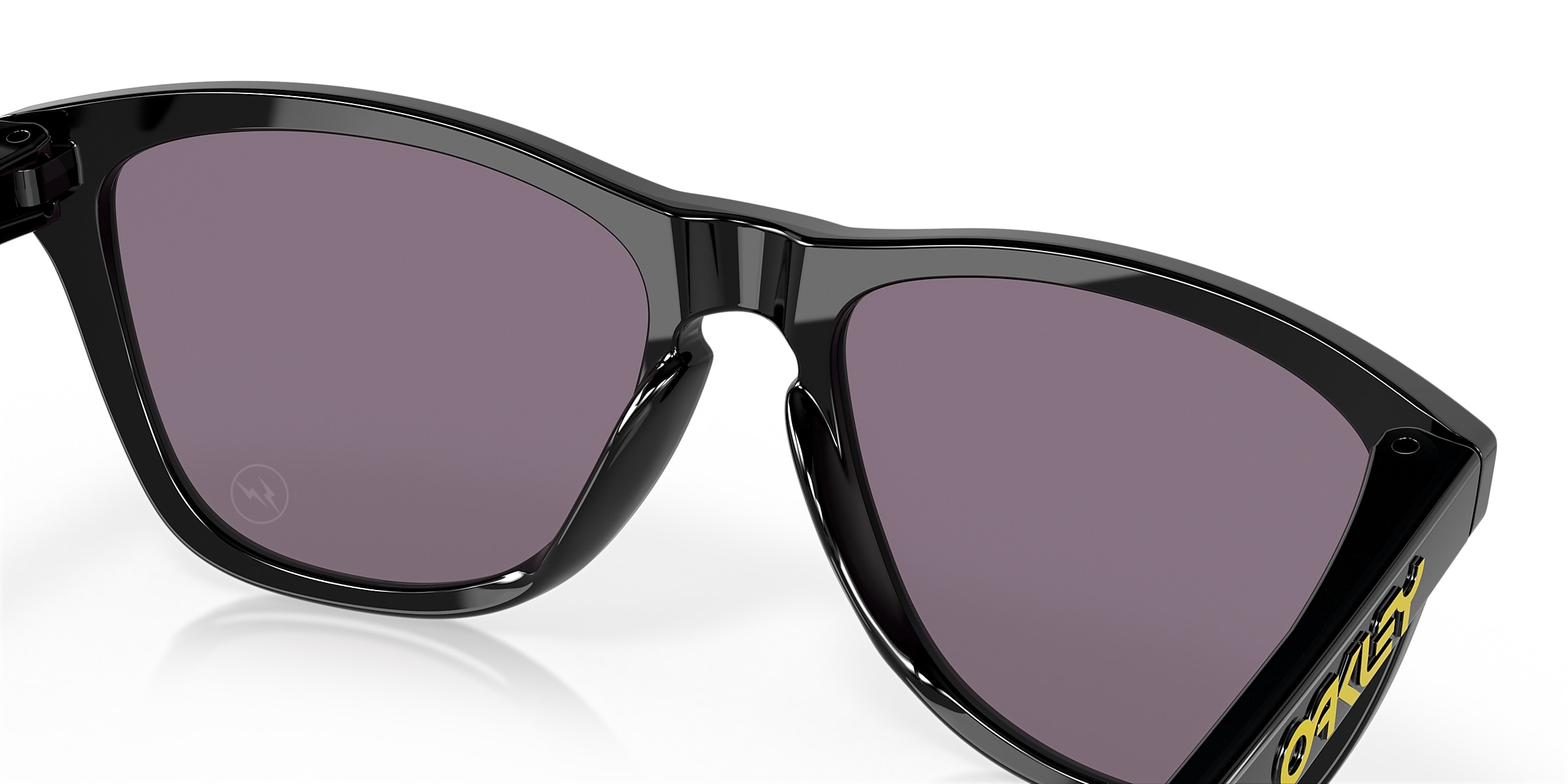 Oakley Sunglasses OO9245 OAKLEY X FRAGMENT - FROGSKINS™ (LOW BRIDGE FIT)